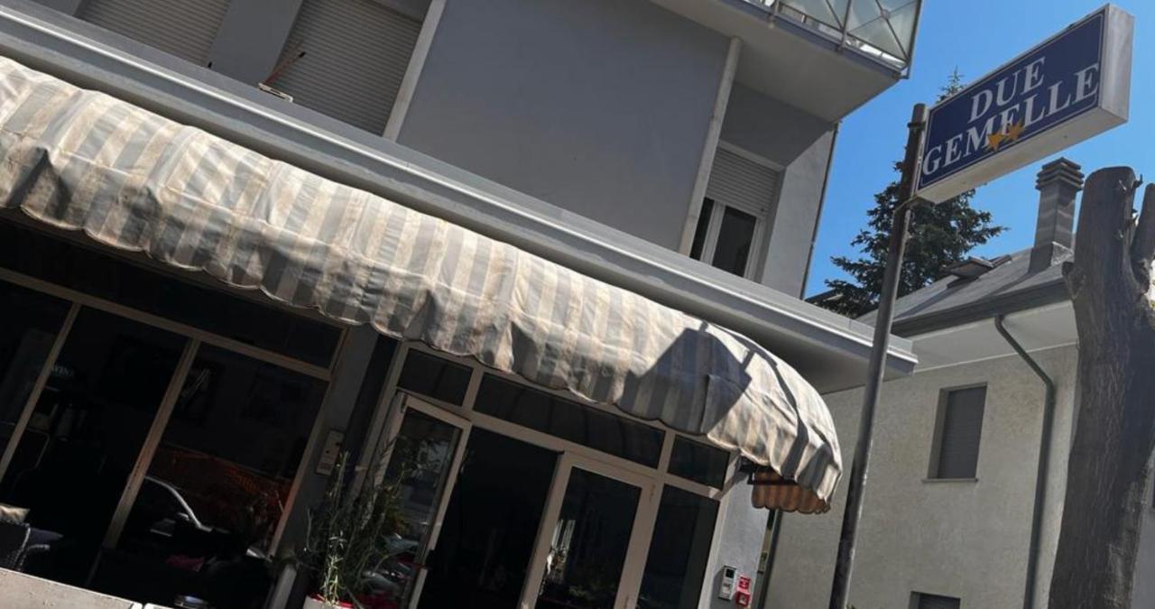 Due Gemelle Hotel Rimini Exterior photo
