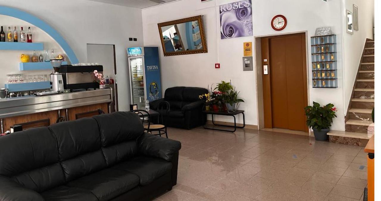 Due Gemelle Hotel Rimini Exterior photo