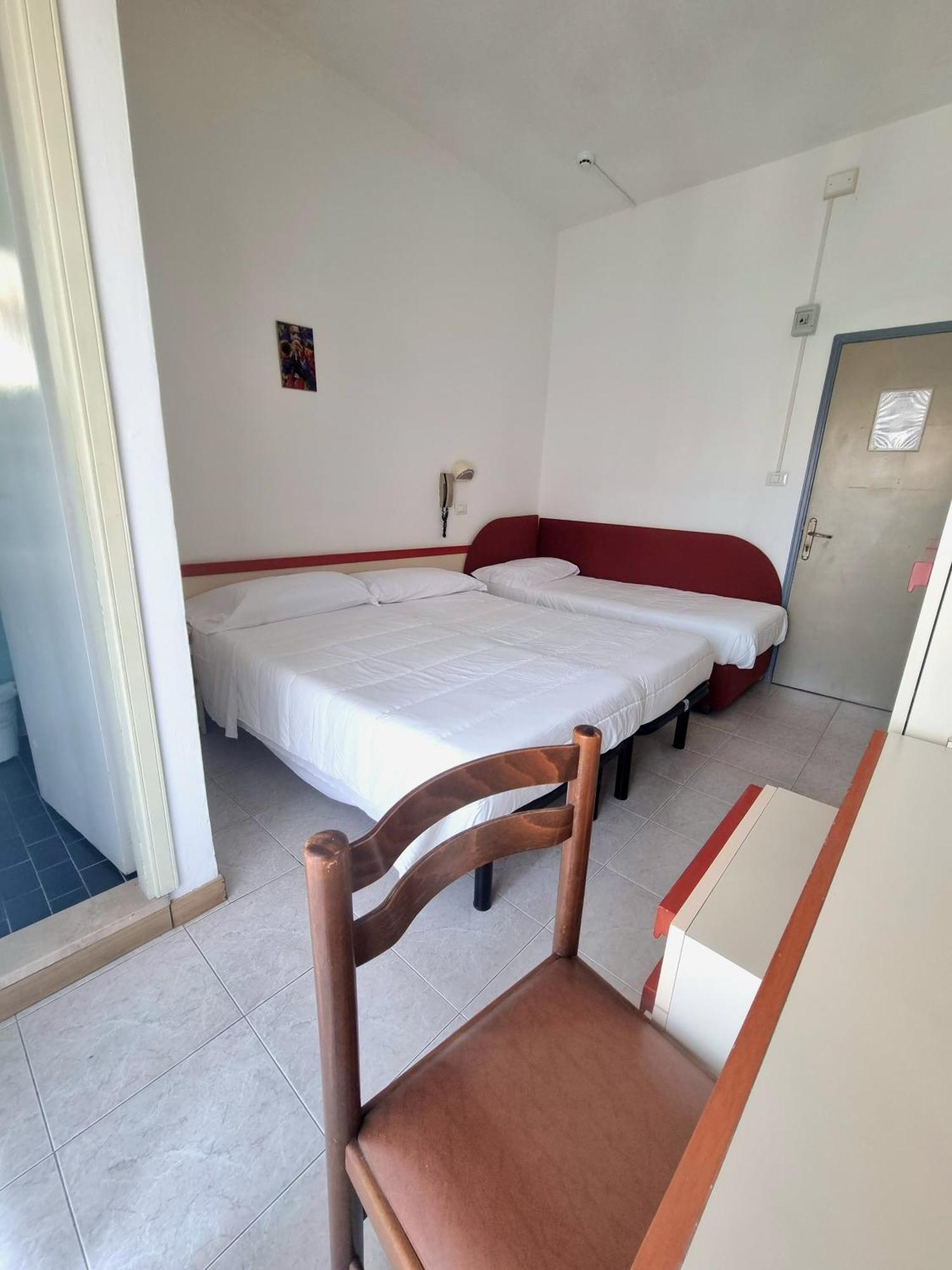 Due Gemelle Hotel Rimini Exterior photo